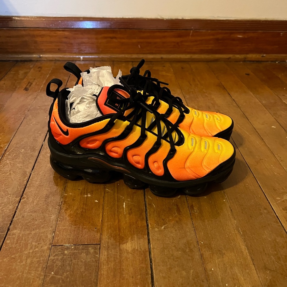 Air Vapormax Plus Sunset